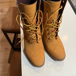 Timberland Yellow Lace-Up Heeled Boots